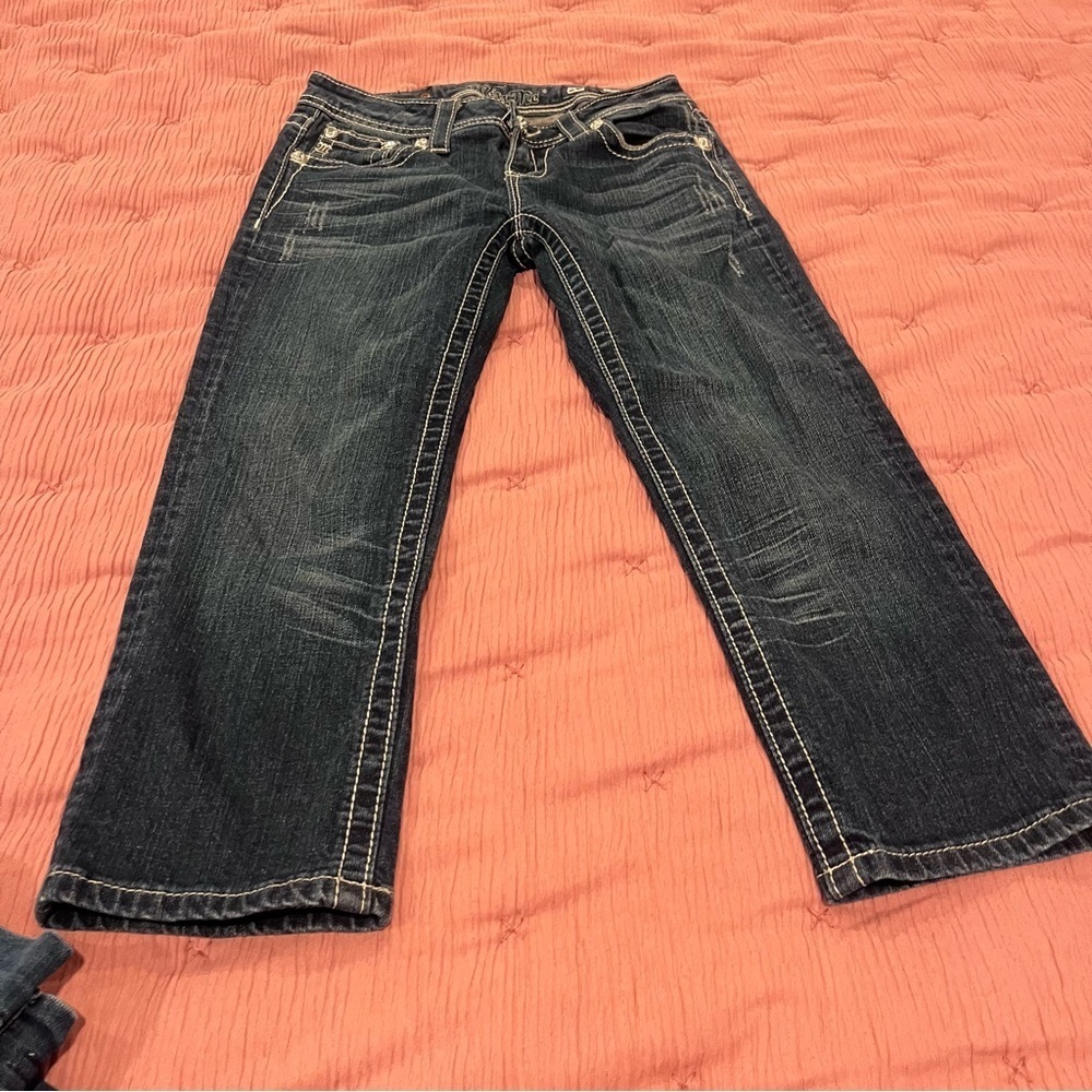 Miss Me Dark Wash Capris - Picture 1 of 10